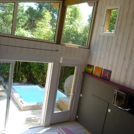 Un Matin D'ete לינה וארוחת בוקר לאקאנו