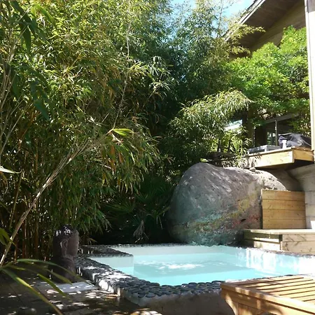 Un Matin D'ete فندق مبيت وإفطار لاكانو