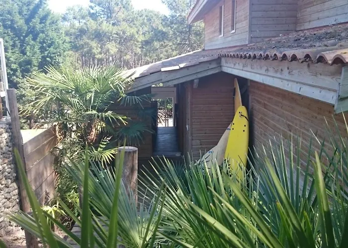 Un Matin D'ete فندق مبيت وإفطار لاكانو